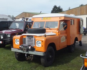 De Land Rover 109 ambulance van TwentRover